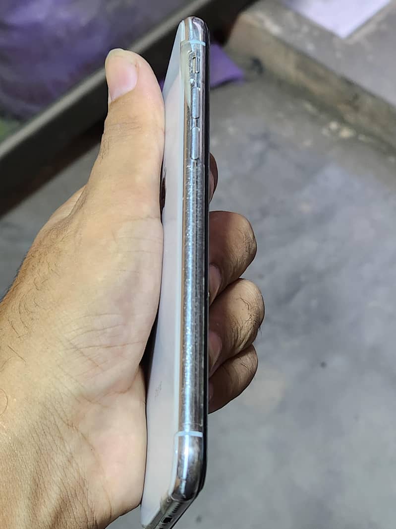 iphone  x 3