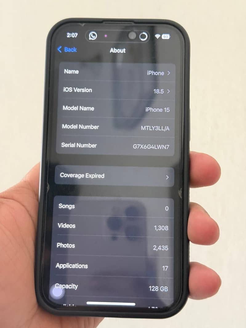 iPhone 15 3