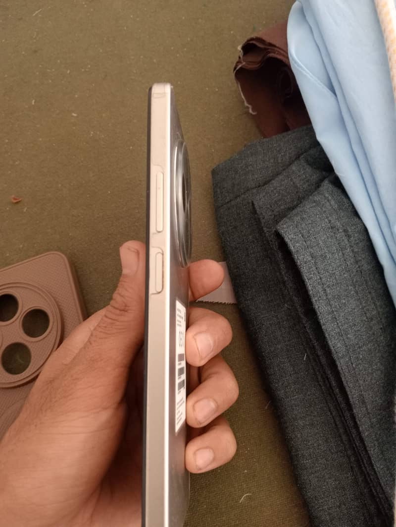 Xiaomi POCO C75 3