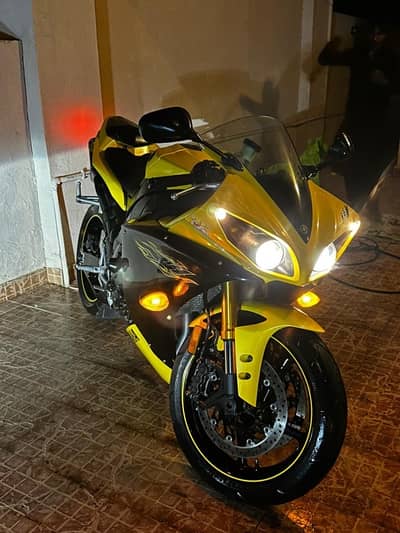 Yamaha R1