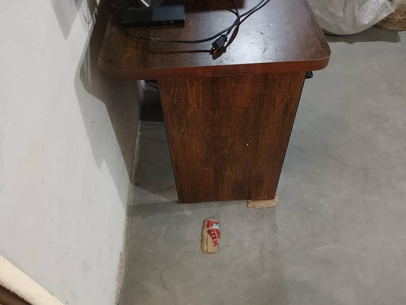 Computer Table new fresh condition 10/10 2