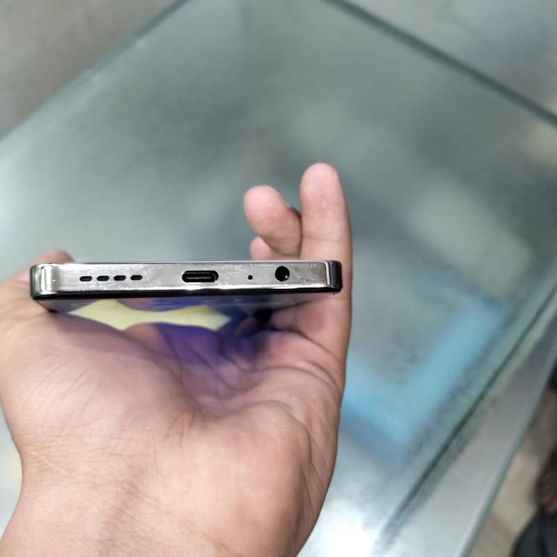 Infinix note 30 pro 5