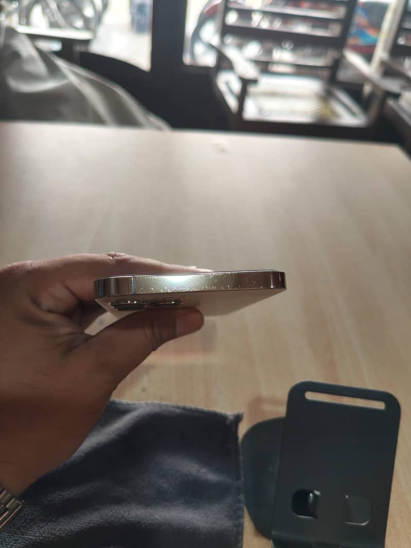 Iphone 12 Pro Max 6
