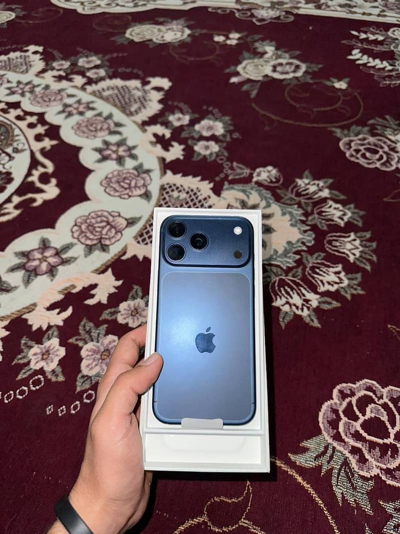 iPhone 17 pro max 8