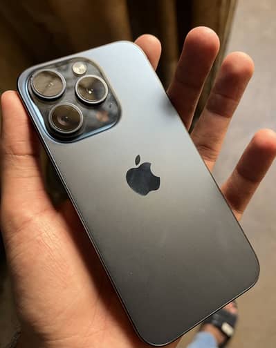 Iphone 15pro jv 128gb better 80%all ok 10by 9.5truetone on waterpack