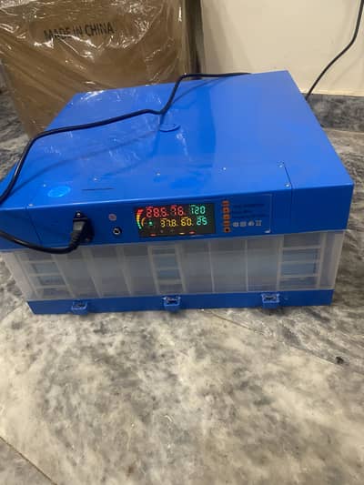 64 EGGS INCUBATOR AUTOMATIC MACHINE