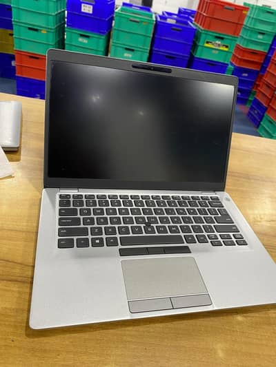 Dell Gaming Laptop i7-10H AMD RX-640 2gb Gpu TouchScreen 8/256gb