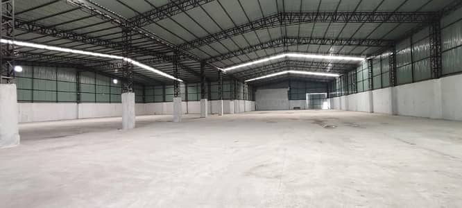 Humak Warehouse She'd Total Covered Area 31000 sq Two floor office block with 3 x washrooms Kitchen Covered Area 3250 sq ft Total 35,000 sq ft