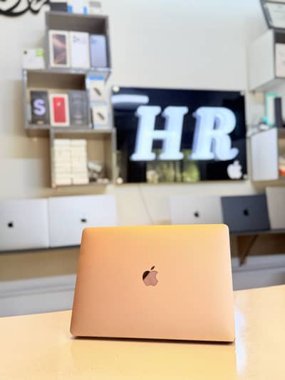 MacBook Air M1 13″ | 8GB RAM | 256GB SSD | 7‑Core GPU | Golden + Box |