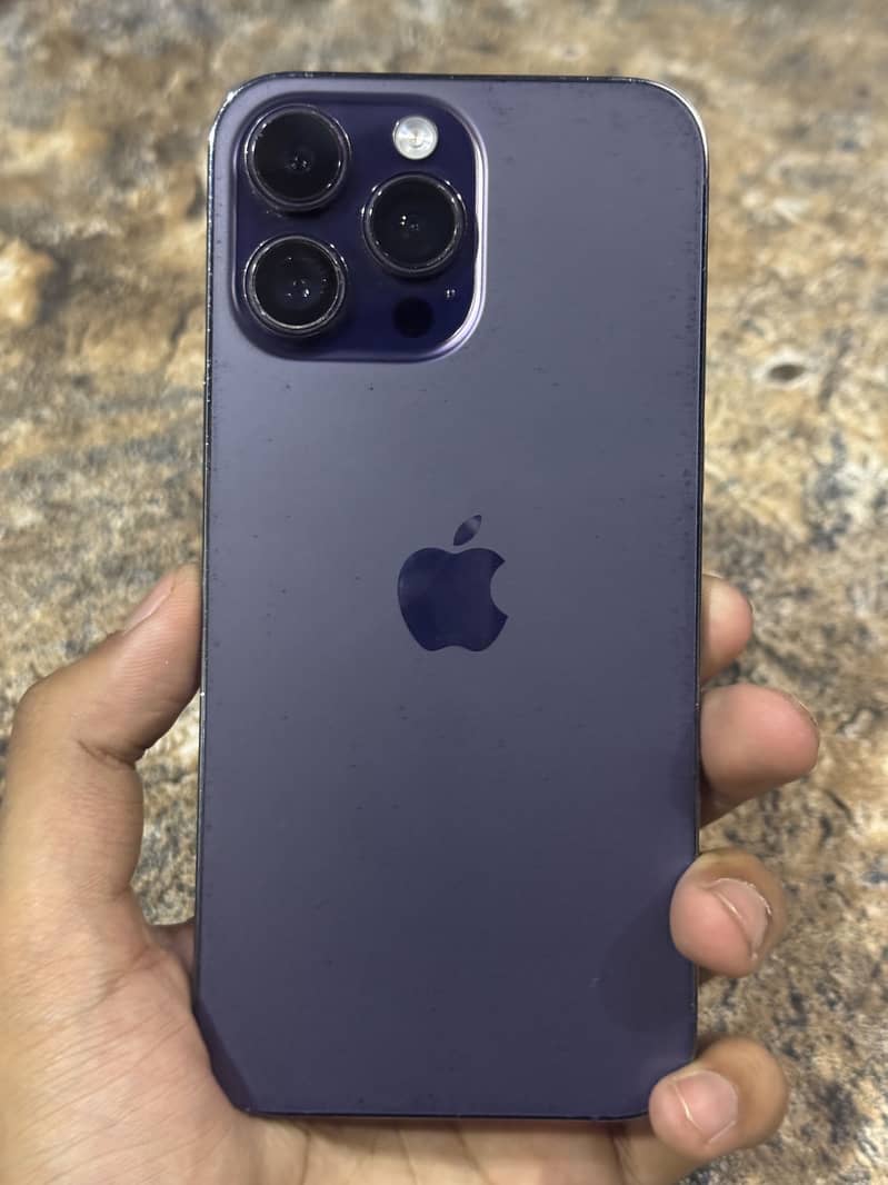iPhone 14 Pro Max 1