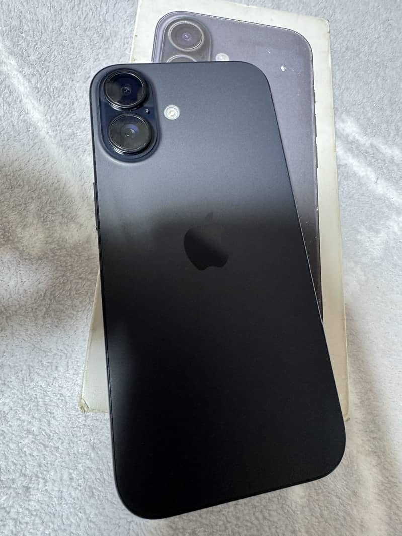 iPhone 16 sim lock 4