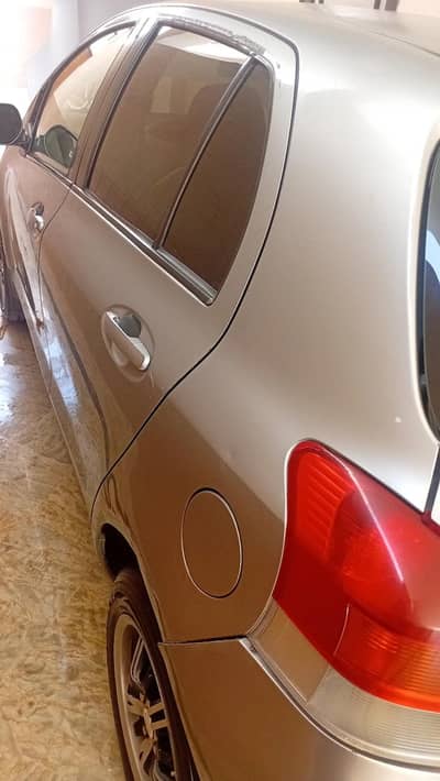 Toyota Vitz 2008-2012