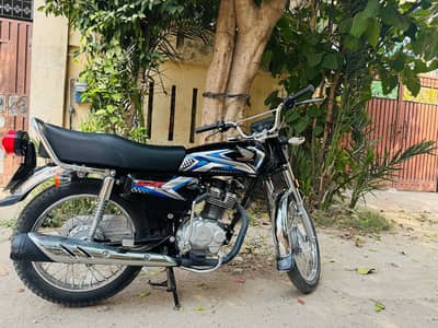 Honda CG 125 2025