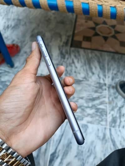 iPhone 11 dual sim pta approved 256gb