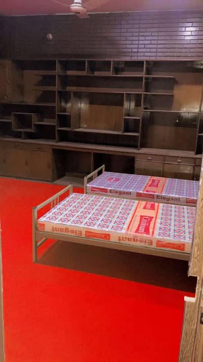 AL MADINA GIRLS HOSTEL
