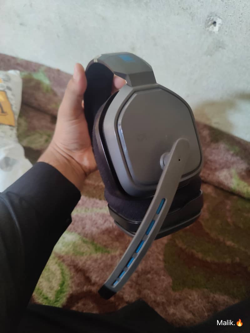 Astro A10 headset 5