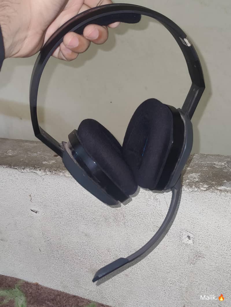 Astro A10 headset 9