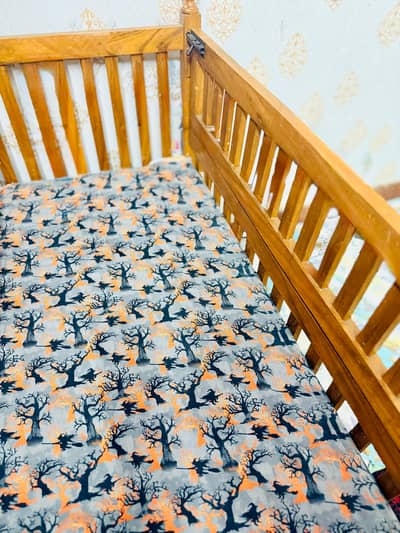 Baby kids bed coot for sale near and clean