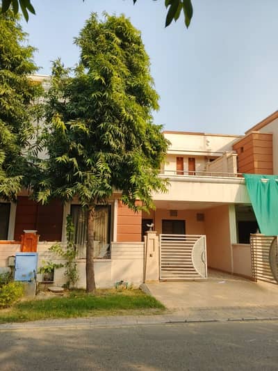 5 Marla House Facing Park For Sale In Dream Gardens Lahore Ph 1