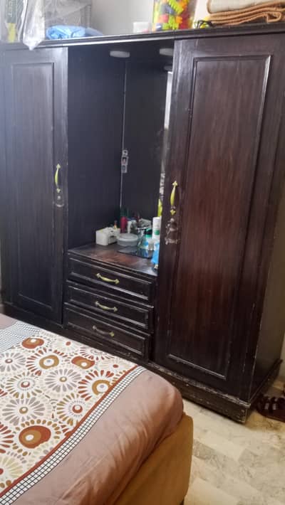 Large 2-Door Dark Wood Wardrobe with Vanity Mirror & Drawers