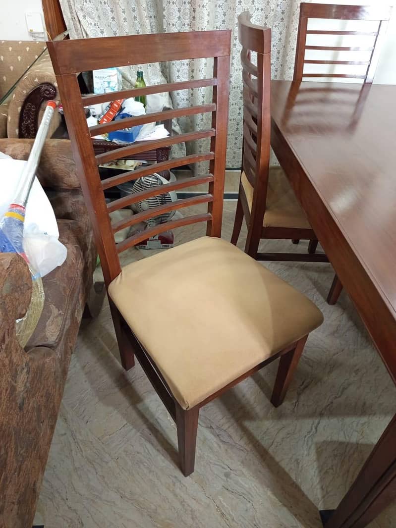 Dining table and chairs set 7