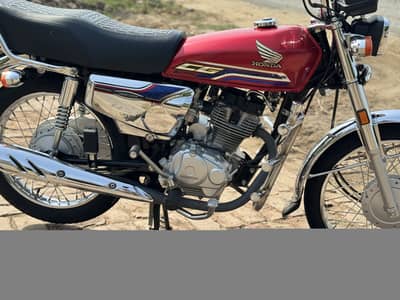 125 self star red