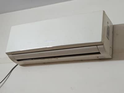 SPLIT AC 1 TON