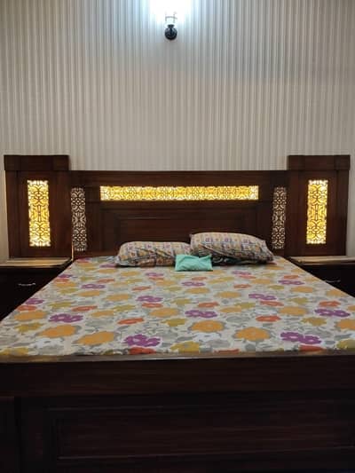 Solid Bed Set