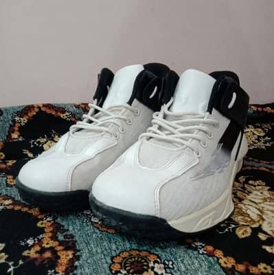 Stylish Men's High-Top Sneakers