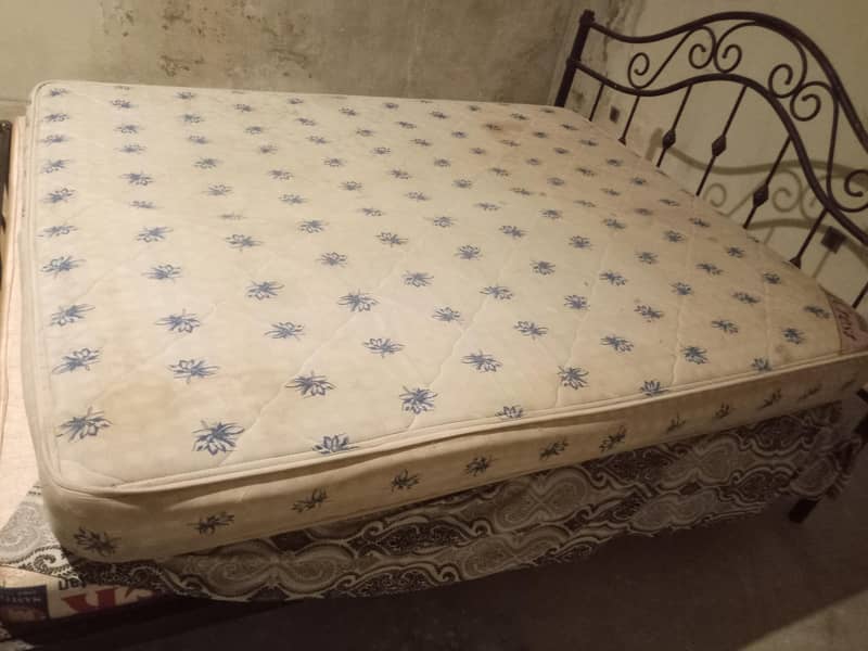 Master Crest spring mattress 1