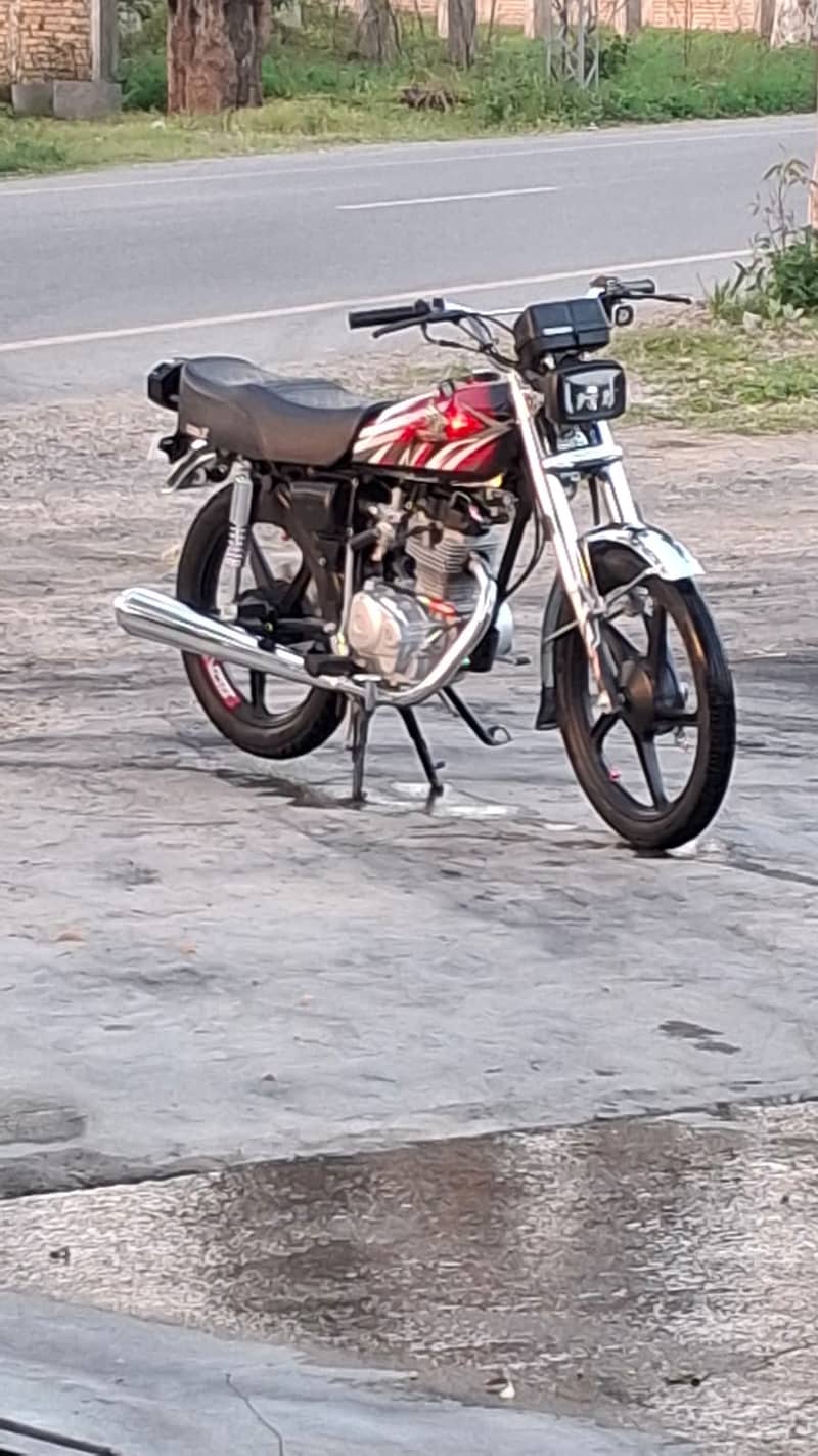 | Honda CG 125 | Model 2025 | Condition 10/10 | 1