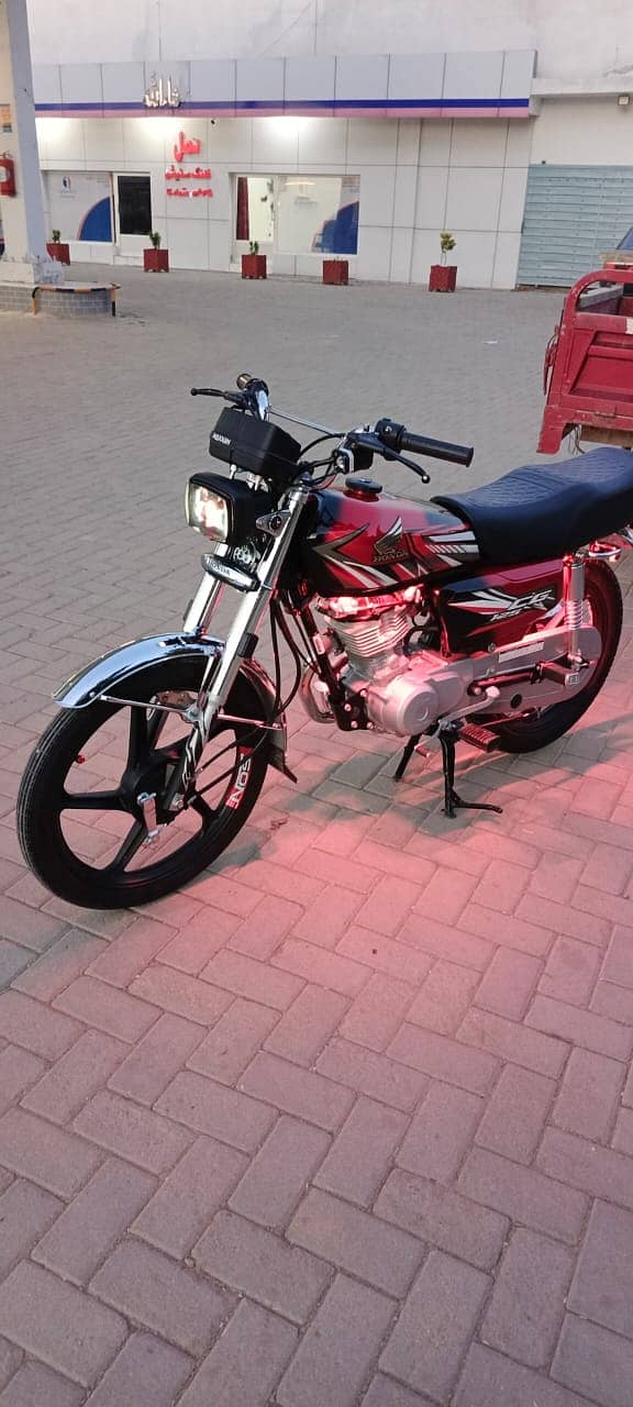 | Honda CG 125 | Model 2025 | Condition 10/10 | 2