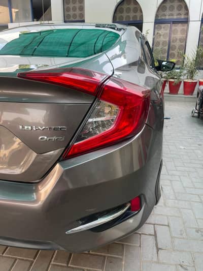 Honda civic x ug 2017
