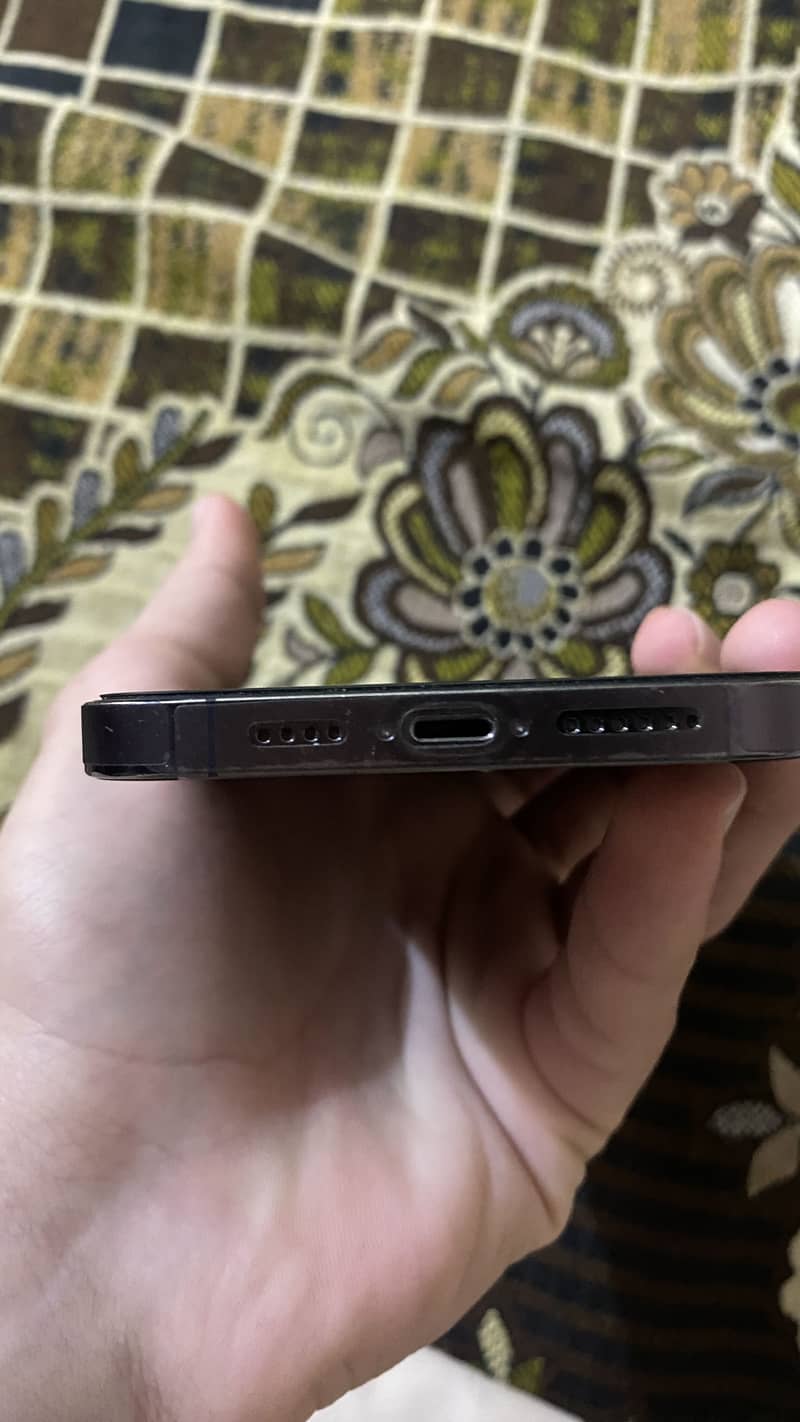 Iphone 14 pro max 0