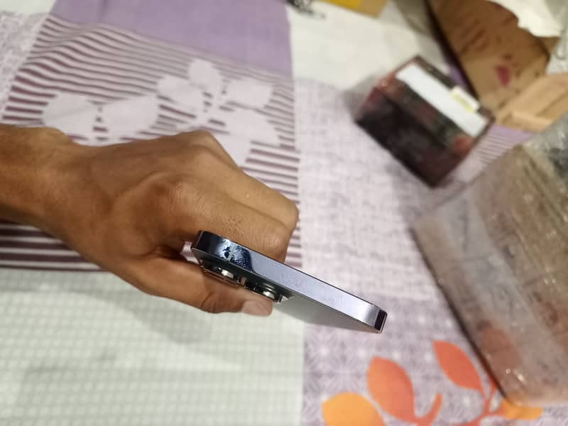iPhone 14 Pro Max 5