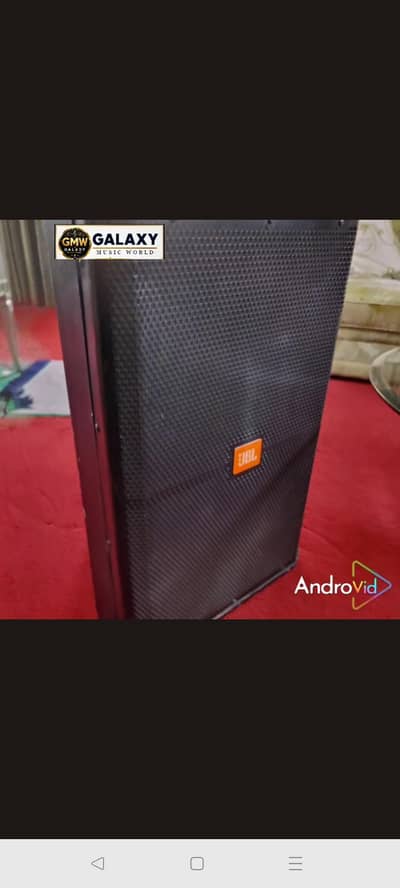 JBL Origina speaker SRX715  power capacity 800 watts