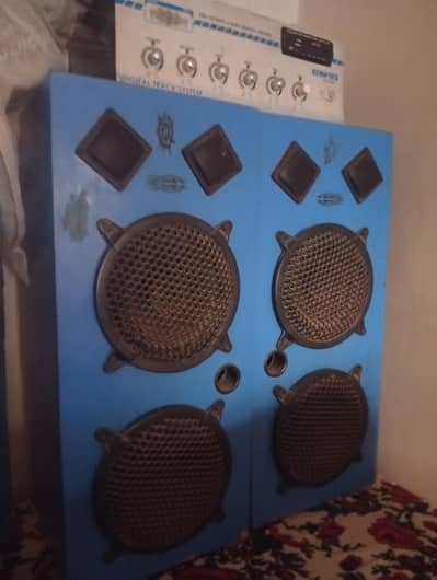 amplifier speaker