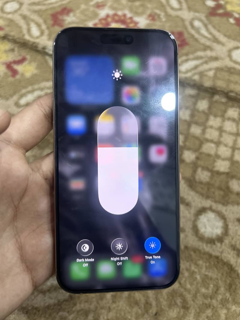 iPhone 16 Pro Max 8