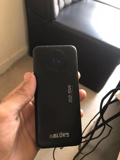 bulls power bank  10k mah battery 22. watt output