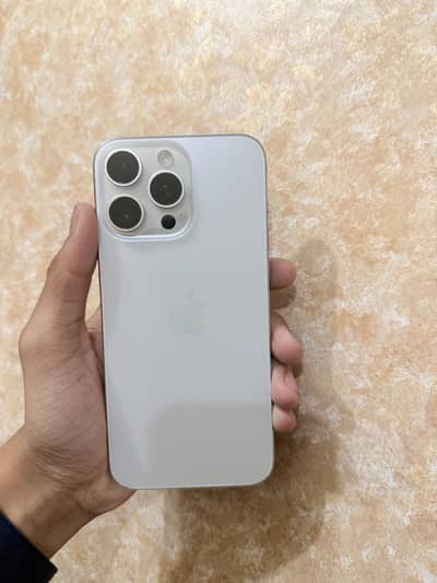 iPhone 15 pro max  silver