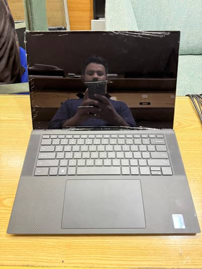 Dell Precision 5570 i9 32GB 1TB RTX A2000 4K Touch Workstation