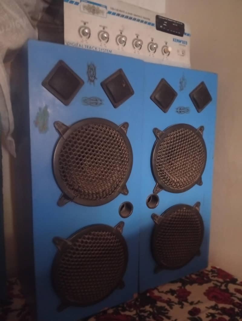 amplifier speaker 1
