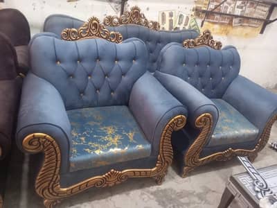 Taj Wla sofa.