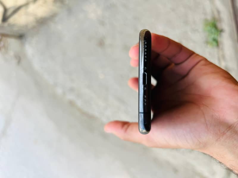 iPhone 11pro 4