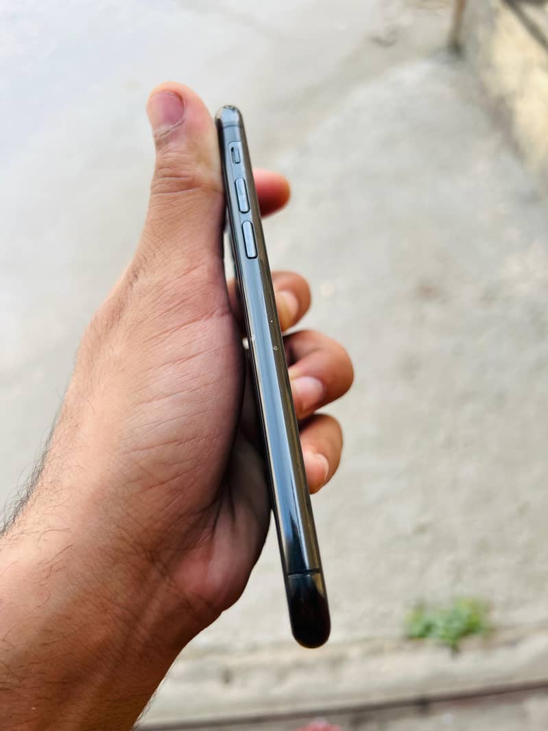 iPhone 11pro 8