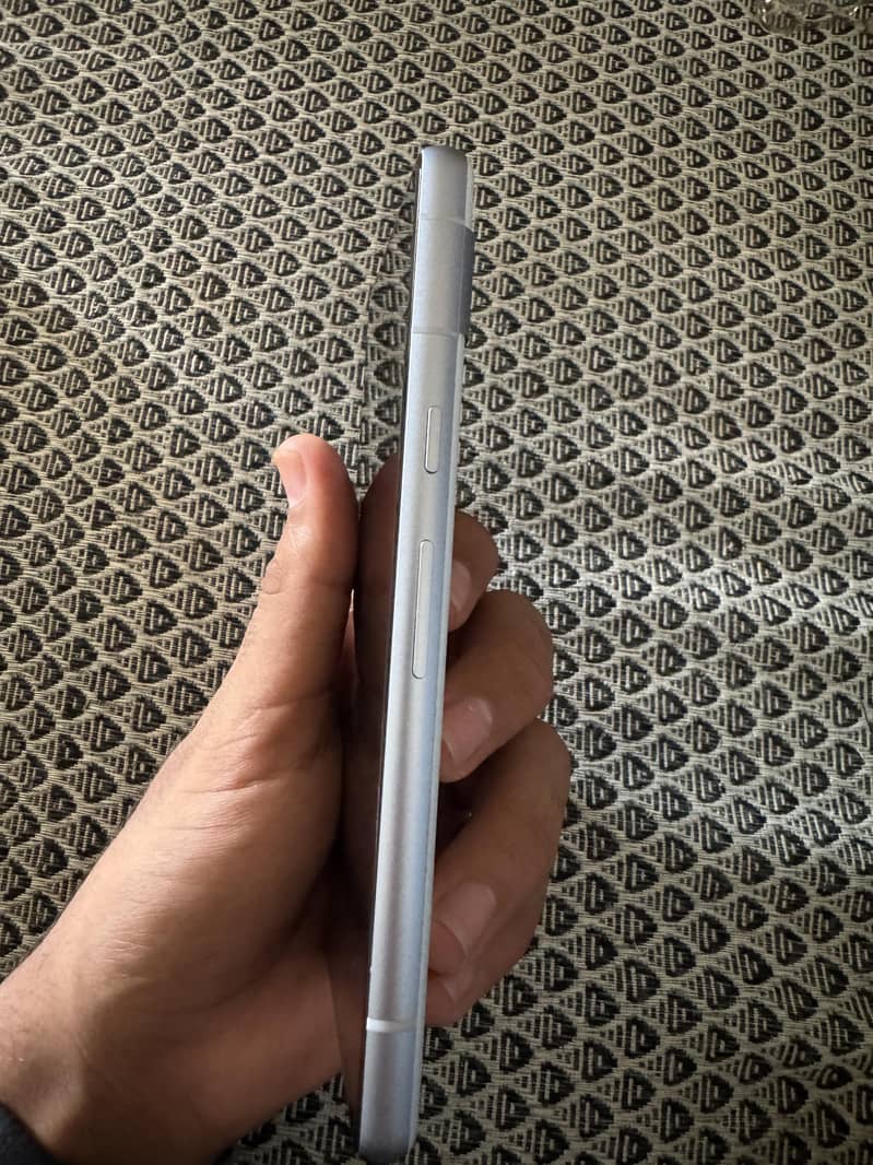 google pixel 7a 5
