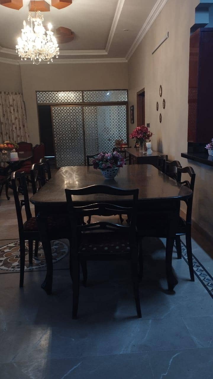 Dining table set (including chairs) 0