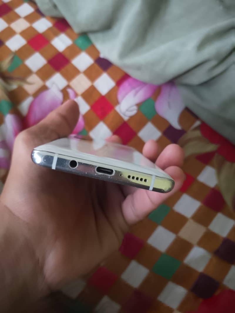 MI note 10 lite 4
