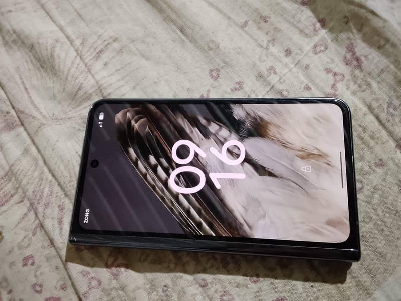 Google pixel fold 8 2