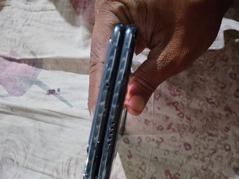 Google pixel fold 8 3